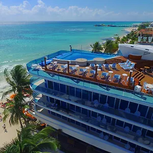 https://the-carmen-hotel-adults-only-riviera-maya.quintano-roohotels.com